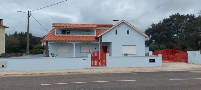 Casa À venda 2495-650 Fátima PT